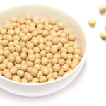 大豆のイメージ画像：食べ物辞典トップ用(slowbeauty)